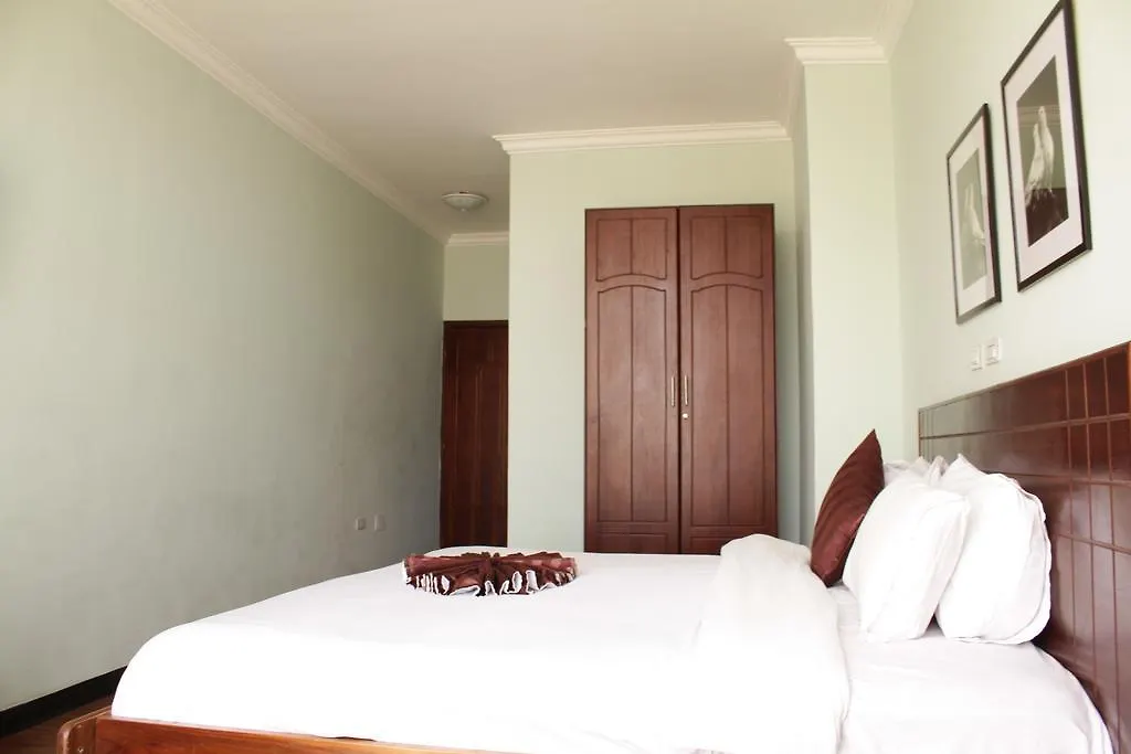 Hotel Lobelia Аддис-Абеба 3*,